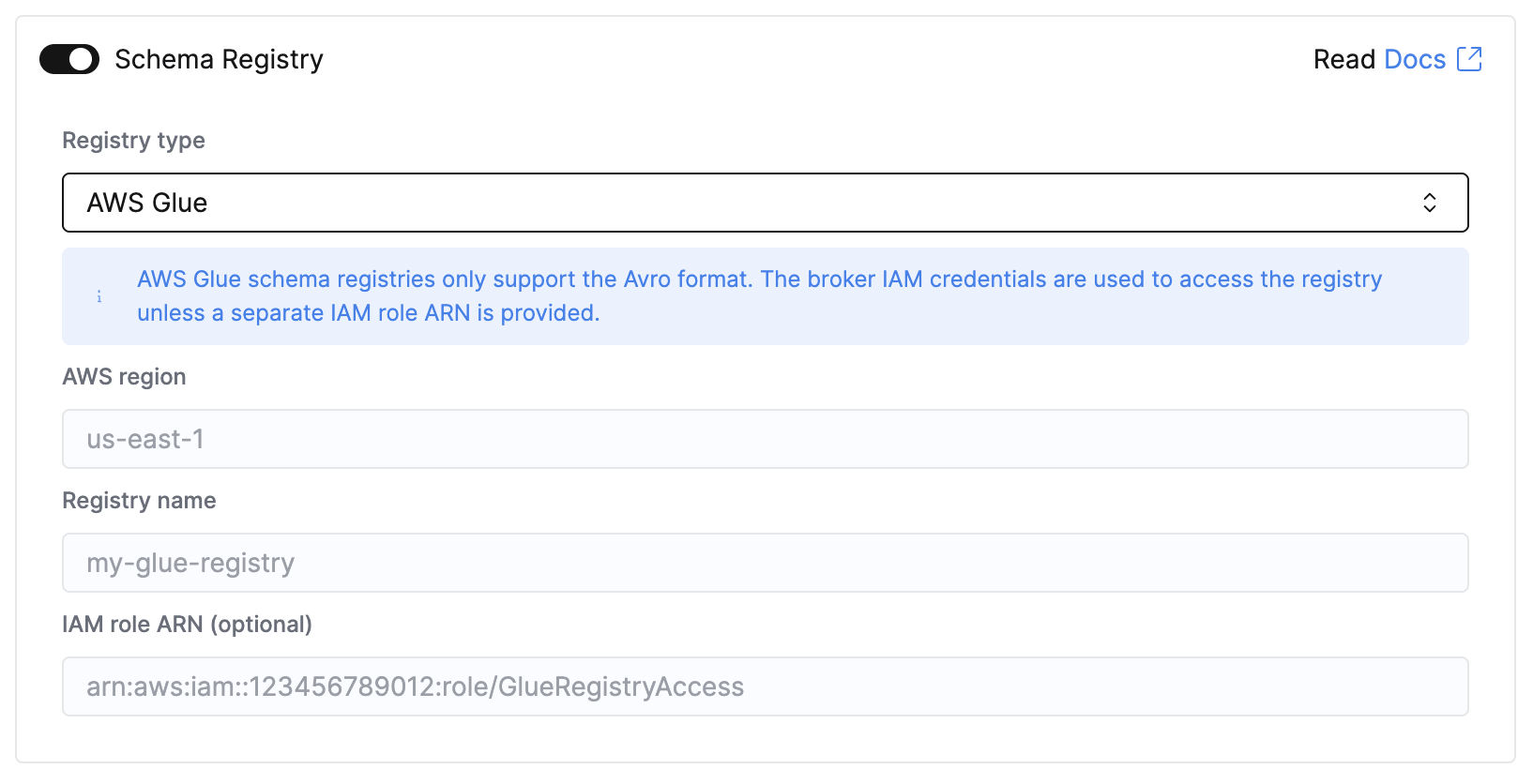 AWS Glue가 선택된 스키마 레지스트리 패널