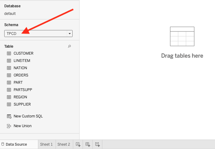 اختيار المخطط في Tableau يعرض جداول قاعدة بيانات TPCD بما في ذلك CUSTOMER وLINEITEM وNATION وORDERS وغيرها